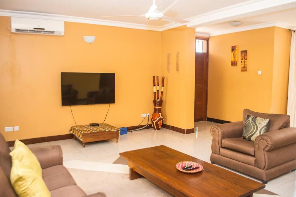 Len Apartments Dar es Salaam Exterior photo